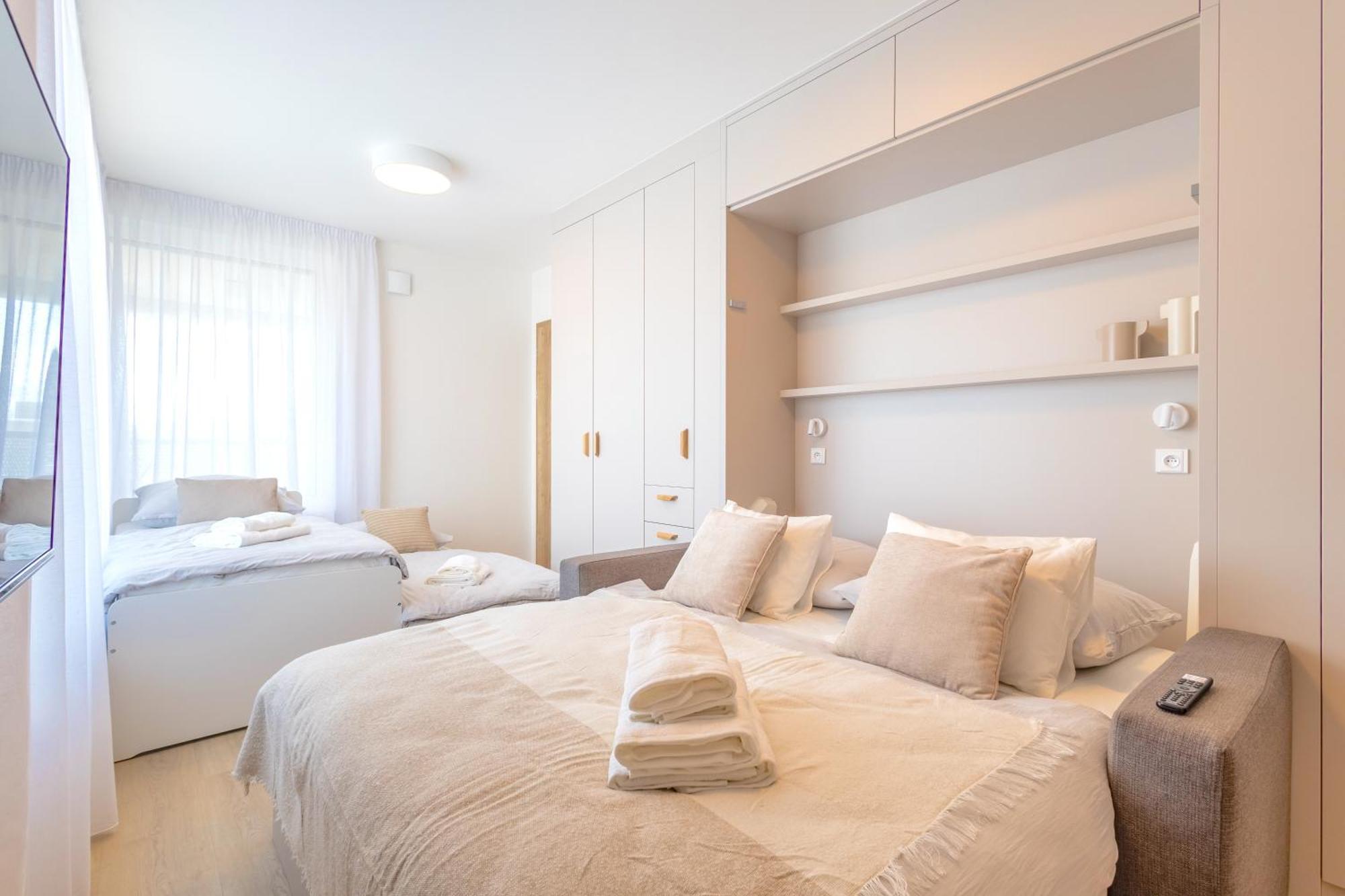 Apartamento Bright 2Br - 4Th Floor, Balcony, Free Parking By Gravity Praga Exterior foto