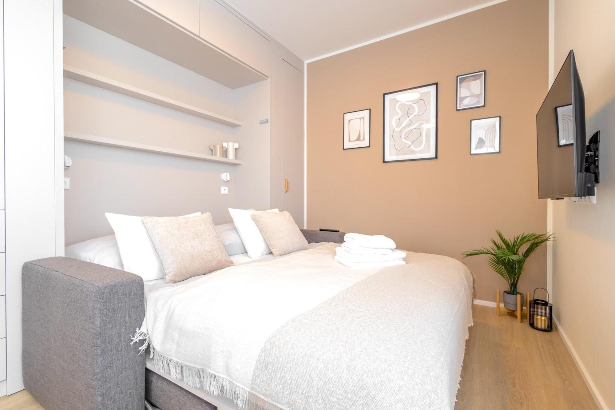 Apartamento Bright 2Br - 4Th Floor, Balcony, Free Parking By Gravity Praga Exterior foto